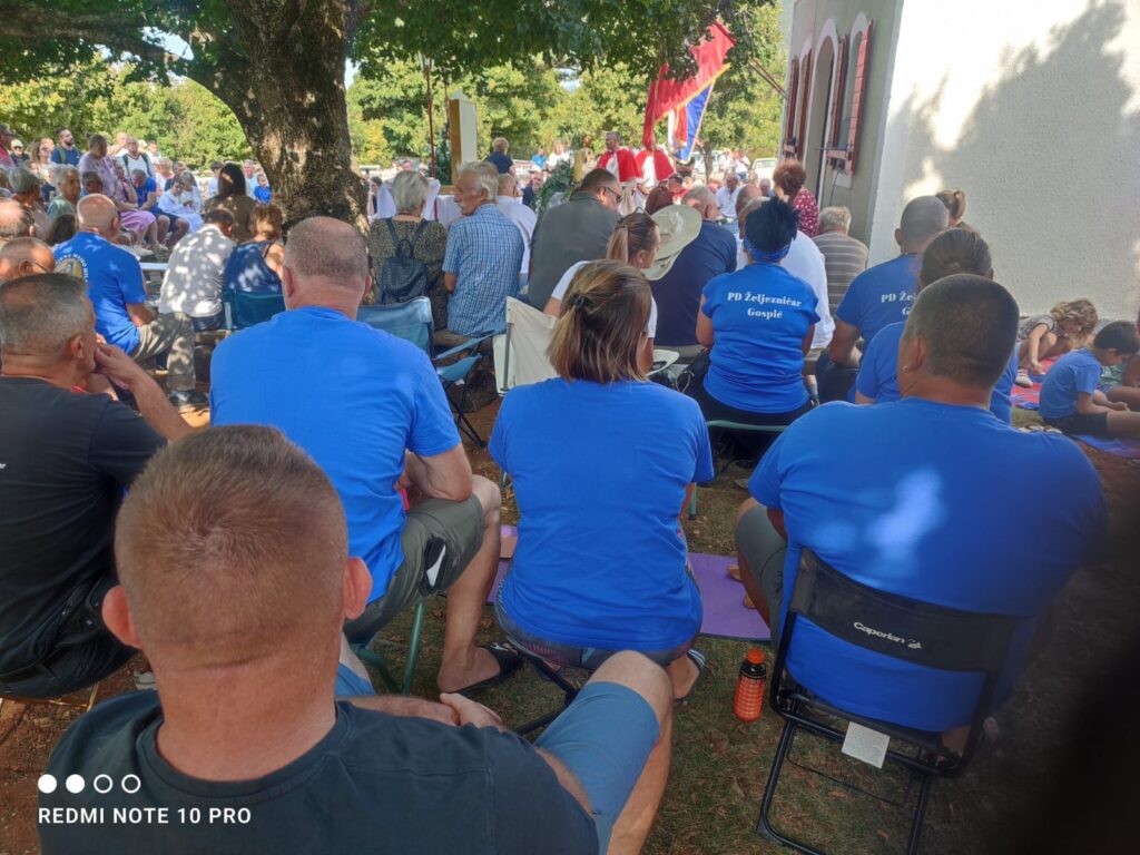 65d9509e-6caf-440f-8c70-406a2e7f783b