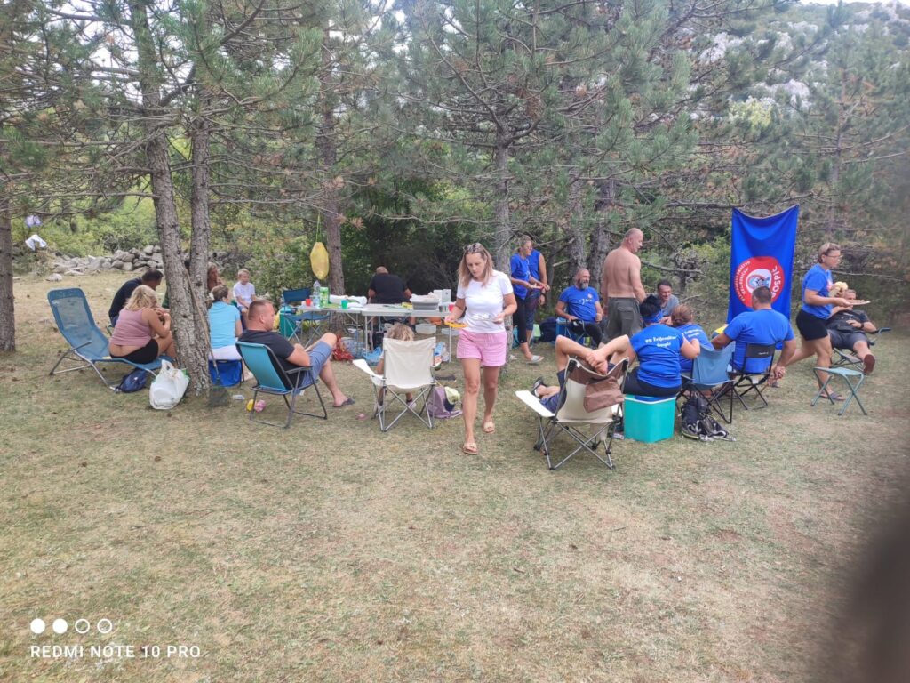 f93298cd-a57a-49c9-af0b-8bdccc31cf49