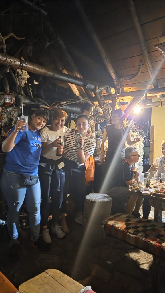 06d94d2f-f77f-4296-b8f2-352dfd9921a5