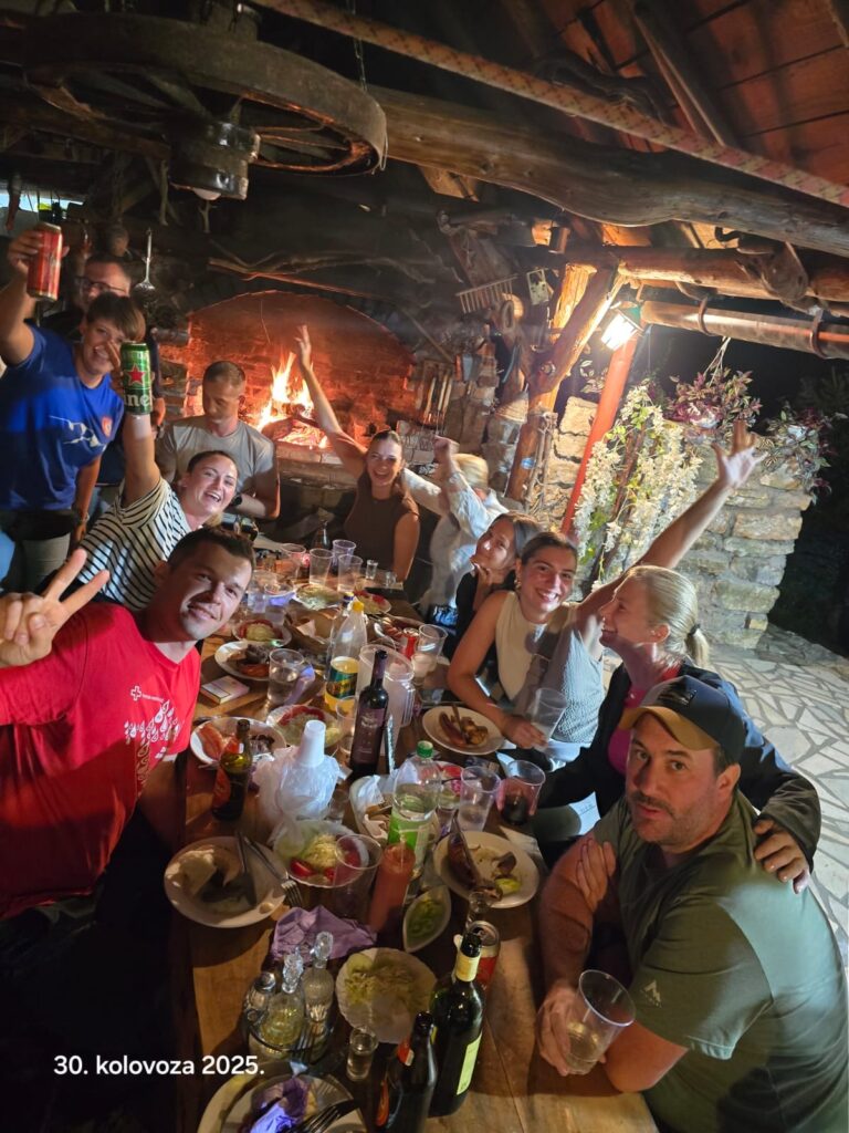 1ef4a646-ff4b-4457-a277-2ab1f83e86be