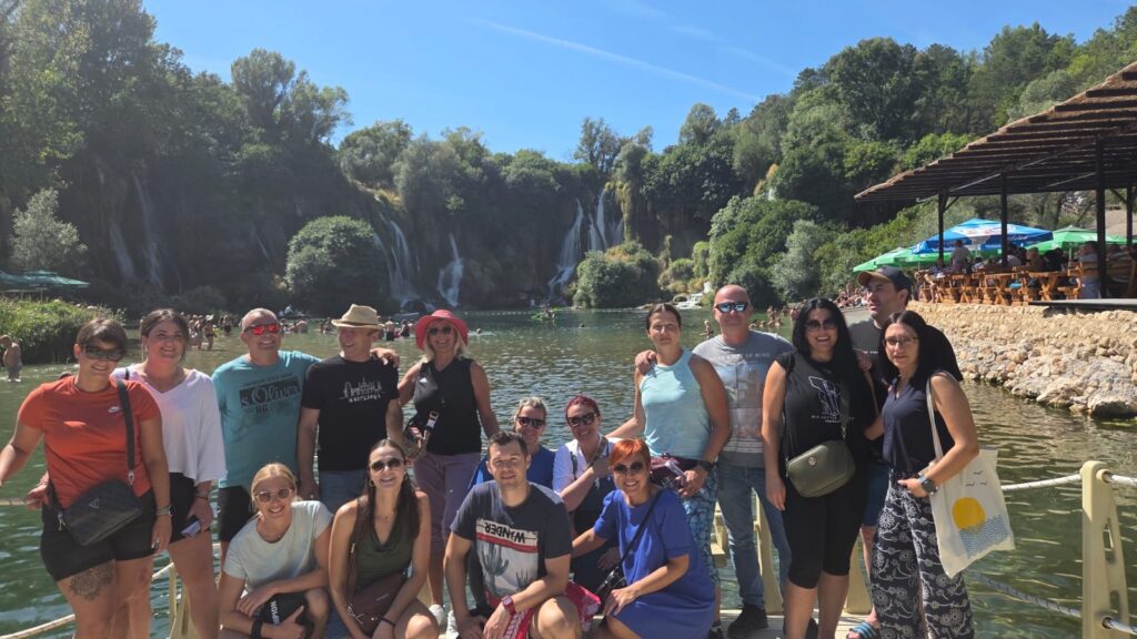 9ea49464-eace-4268-8bb7-6b8c7a180ed5