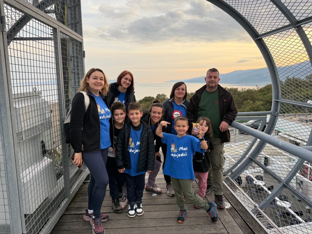 e00fb145-4663-4c40-a79e-4e14c9b6a2c8