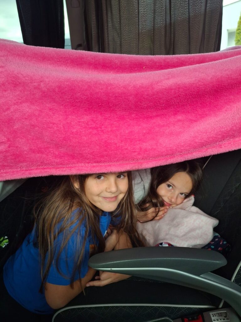 e0556873-7208-4b0d-972b-5af85732304a