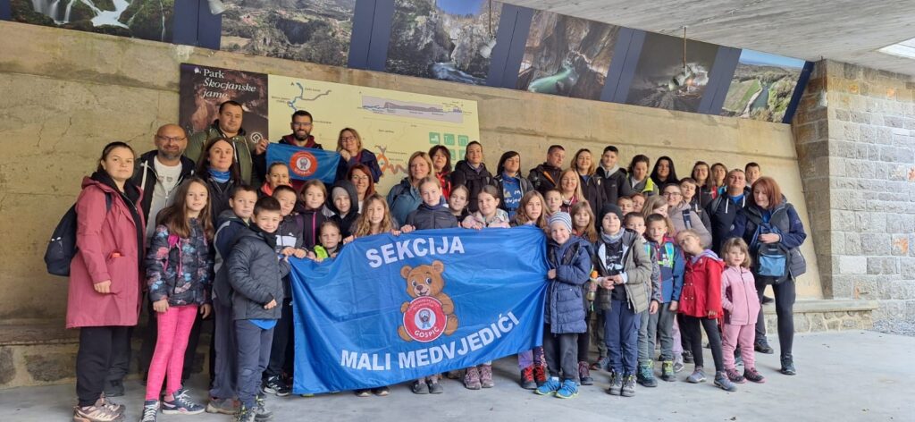 e9bfa912-5f1e-4bb6-8694-d3ef84262cfe