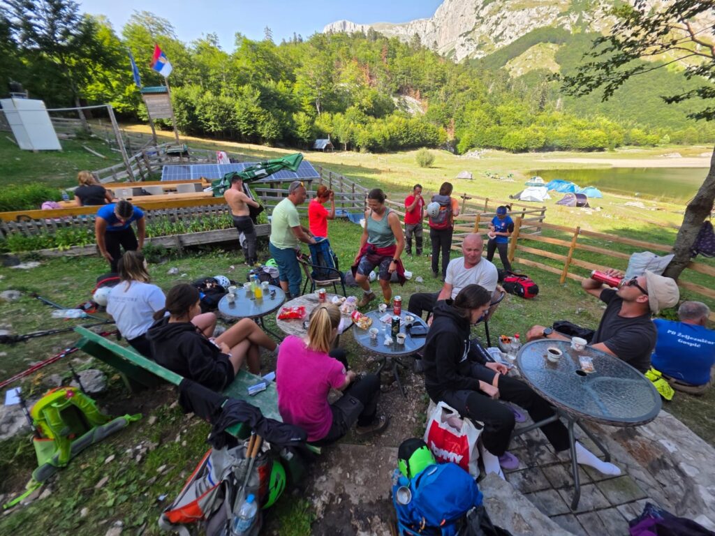 eba2cbcf-b5bf-4253-b81f-58ba6b713a9b